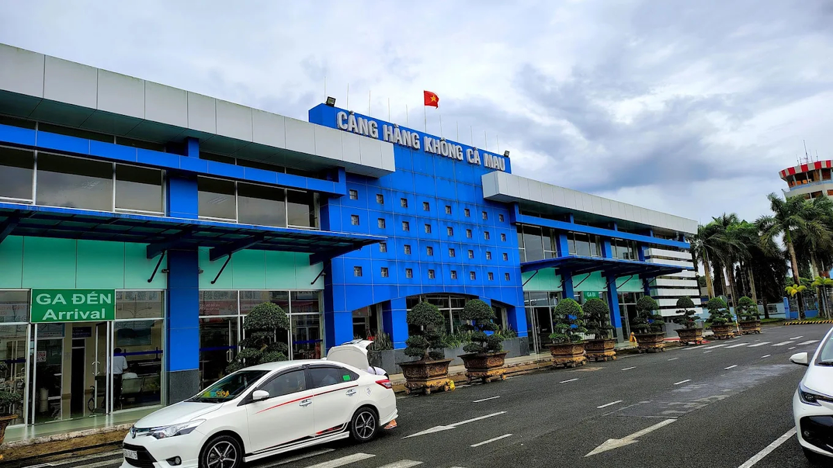 Sân bay Cà Mau là điểm dừng chân đầu tiên khi hành khách bay đến tỉnh thành cực Nam Việt Nam